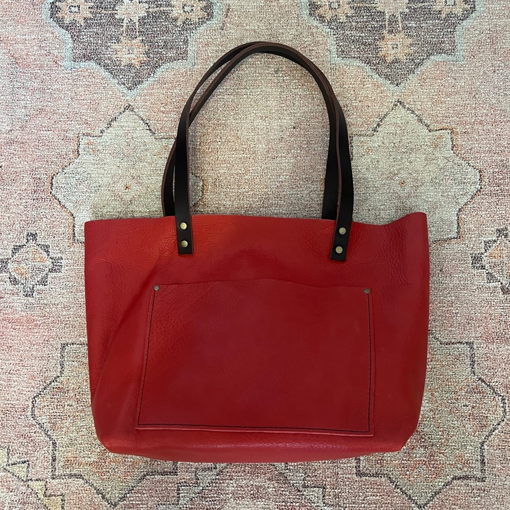Portland Leather Medium tote in Sugar | Unicorn 🦄